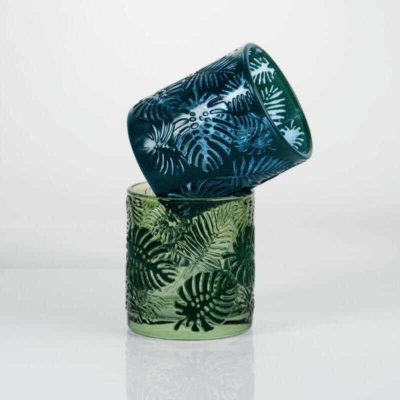 calidad Embossed Tropical Monstera Leaf Glass Candle Holder with 200ml Capacity in Lead-Free Crystal Glass fábrica