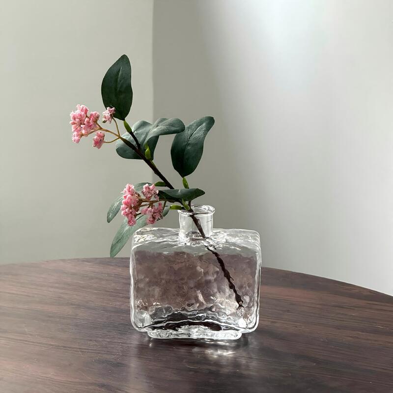 calidad Rectangular Clear Hammered Glass Vase - Modern Minimalist Decorative Flower Vase for Table Centerpiece fábrica