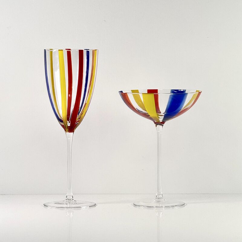 Calidad Hand Blown Art Glass Goblet & Coupe Glass Set, Vibrant Red Yellow Blue Vertical Cane Stripes Murano Style Stemmed Wine & Martini Glasses for Bar, Party & Gift fábrica