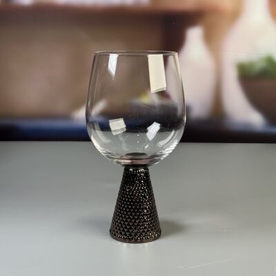 calidad Arte moderno Conjunto de vidrio de vino de base de diamante de plata electroplacado único Hecho a mano para experiencias gastronómicas de lujo en restaurantes bares y eventos fábrica