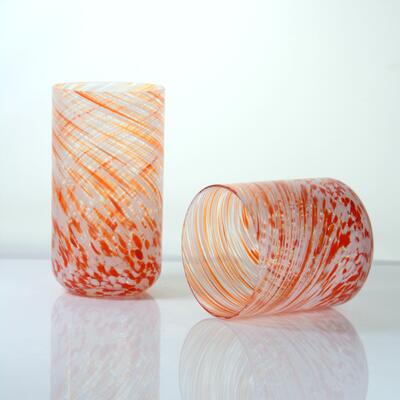 calidad Hand-blown Orange Swirl Confetti Glass Cup - Artisan Crafted Drinking Glass for Whiskey and Cocktails fábrica