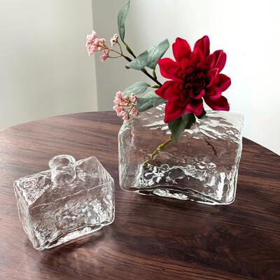 calidad Rectangular Clear Hammered Glass Vase - Modern Minimalist Decorative Flower Vase for Table Centerpiece fábrica