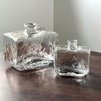 calidad Rectangular Clear Hammered Glass Vase - Modern Minimalist Decorative Flower Vase for Table Centerpiece fábrica