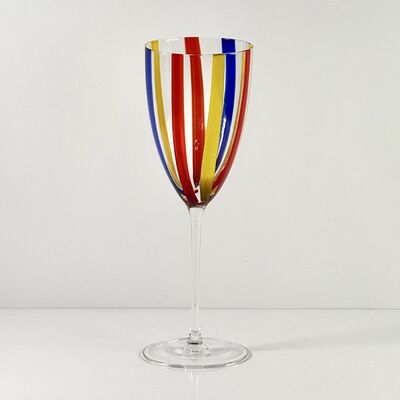 Calidad Hand Blown Art Glass Goblet & Coupe Glass Set, Vibrant Red Yellow Blue Vertical Cane Stripes Murano Style Stemmed Wine & Martini Glasses for Bar, Party & Gift fábrica
