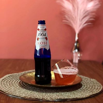 calidad Nuevo Estilo Vidrios de Whiskey de forma única de cristal, Vidrios para beber para el hogar fábrica