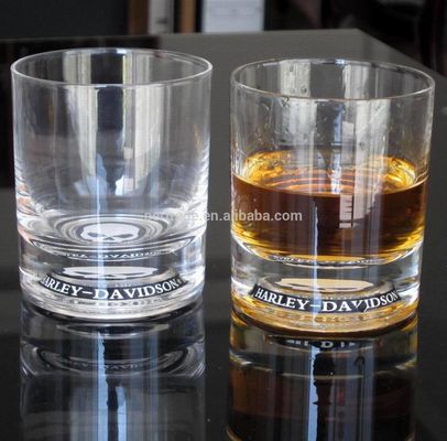 calidad Logotipo con fondo de whisky grabado, vaso de cristal de whisky para las marcas regalo fábrica