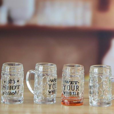 calidad 2 onzas de vidrio mini de color para el juego de bebidas de bar fábrica