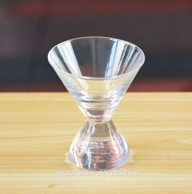 calidad 80 ml de vasos de cristal de martini con tallo de cono de trabajo pesado fábrica