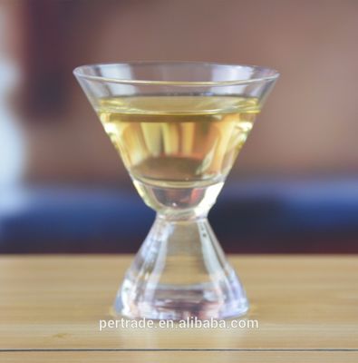 calidad 80 ml de vasos de cristal de martini con tallo de cono de trabajo pesado fábrica