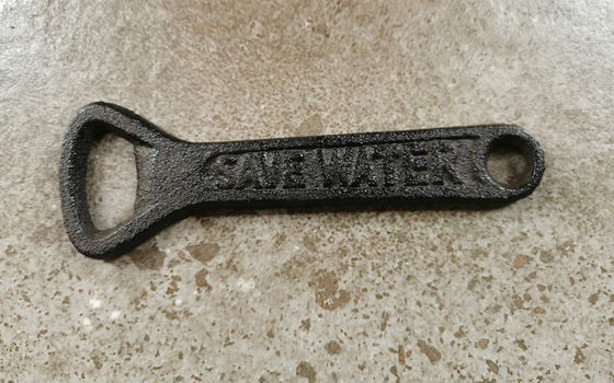 calidad Exquisito abertura de botellas de metal rústico Artesanía de hierro fundido fábrica