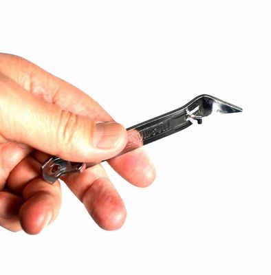 calidad Logotipo de marcas en relieve Vintage abrebotellas de acero inoxidable fábrica