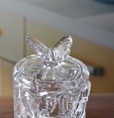 calidad Jarrones de cristal de cristal creativos de almacenamiento con estampado de mariposa fábrica