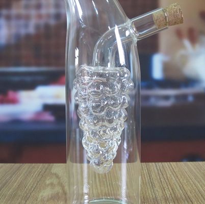 calidad Envases de vidrio de doble capa en forma de uva con tapa para aceite fábrica