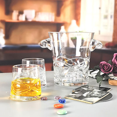 calidad Un vaso de whisky hecho a mano con ojos incrustados fábrica