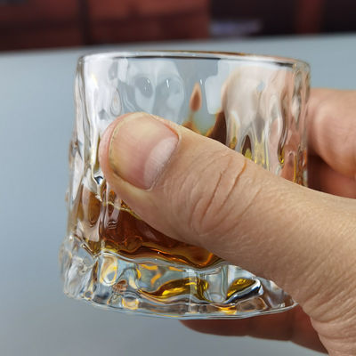 calidad Bebida libre de plomo de la FDA con grabado de vidrio de whisky hecho a mano fábrica