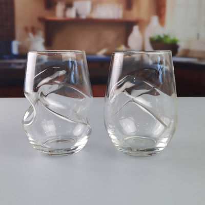 calidad Vidrieras de vino tinto de cristal giratorio torcido 250 ml sin tallo fábrica